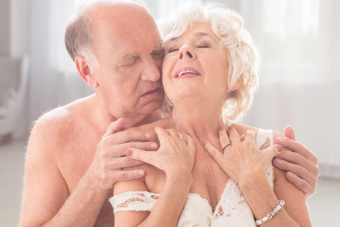 4 choses que vous ne savez pas à propos du sexe chez les seniors