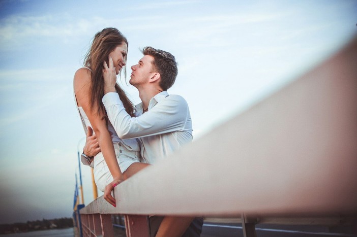 La monogamie : définition et est-elle dépassée dans notre société actuelle ?