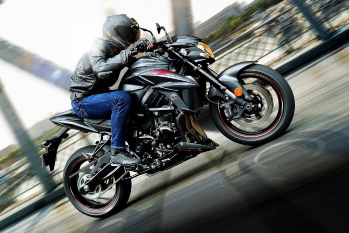Pourquoi s'inscrire sur un site de rencontres pour les motards ? 7 points !